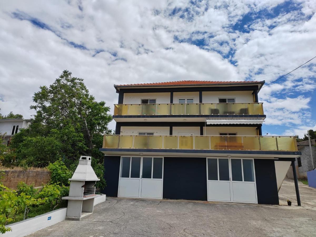 Apartment And Pool Nika بيبينيا المظهر الخارجي الصورة